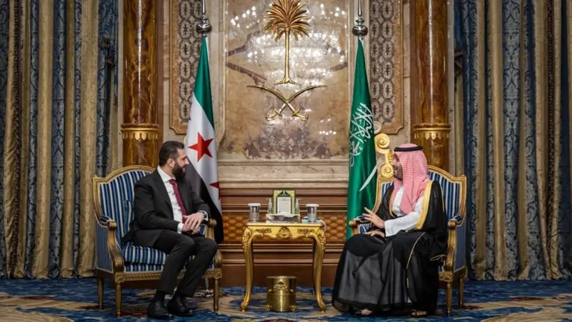 الشرع يختتم جولة خليجية بدأت من السعودية 